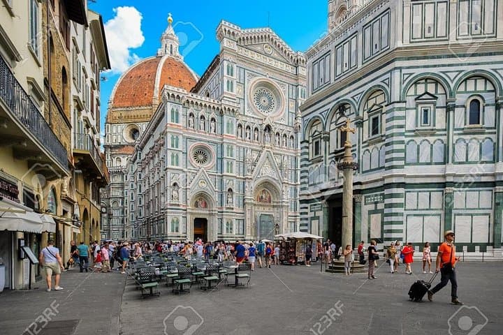 Heart of Florence Walking Tour: Guided 90-Min City Stroll with Audio Guide photo 2