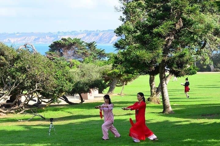 Essential San Diego: 5 Self-Guided Walking Tours Bundle photo 6