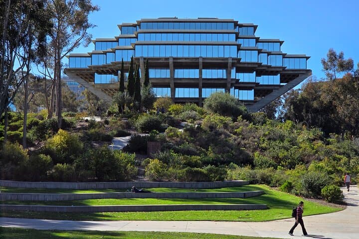 San Diego 18 Audio Tours Bundle — Explore Balboa Park, La Jolla & Coastal Drives photo 6
