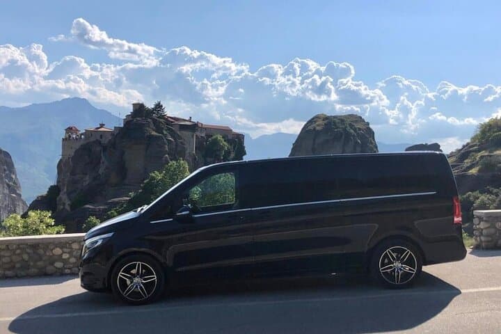Private Day Trip to Meteora from Athens — Monasteries, Cliffs & Local Flavors photo 2