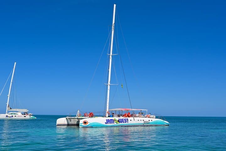 Negril Catamaran Cruise from Jamwest Beach — Snorkel, Sunset & Rick's Cafe photo 4