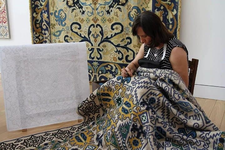 Day Trip from Évora: Private Walking Tour to Arraiolos and Arraiolos Rug Workshops photo 4
