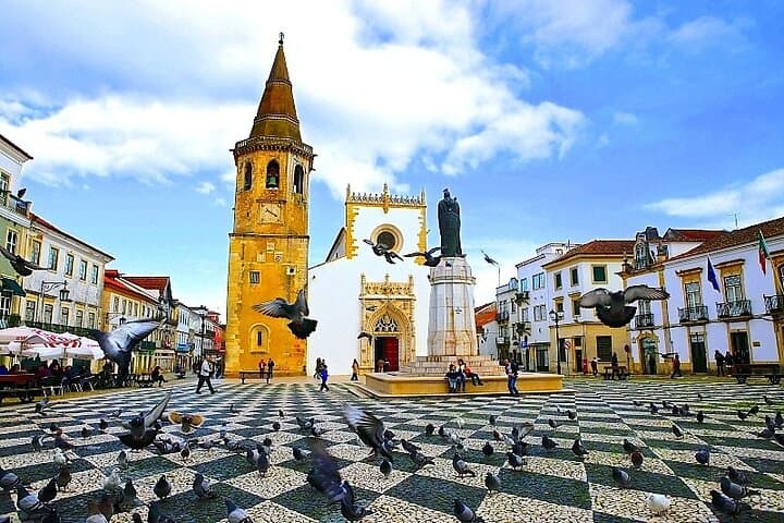 Tomar Private Walking Tour: Templar Tomar, Medieval Synagogue & Historic Sights photo 3
