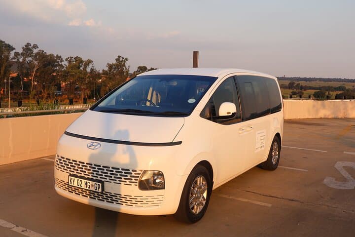 private-premium-transport-johannesburg-comfortable-door-to-door-transfers photo 3