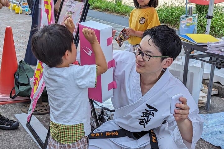 Learn Karate in Tokyo: Traditional Dojo Experience with a Black Belt Master photo 5