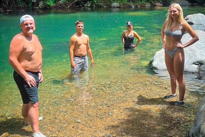 El Yunque Natural Pool Hike — Easy Rainforest Walk & Luquillo Kiosks