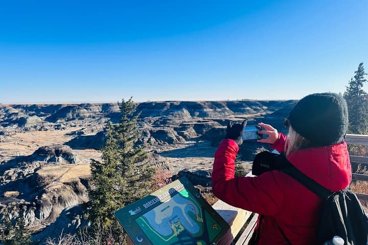 Day Trip from Calgary to Drumheller: Dinosaurs, Hoodoos & Horseshoe Canyon photo 6