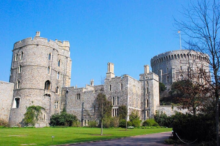 Windsor, Bath & Stonehenge Day Trip from London — Historic England in One Day