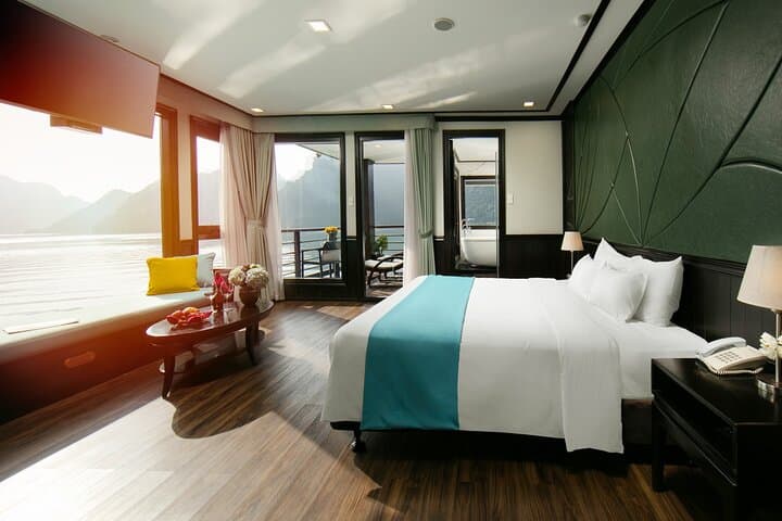 Peony Cruise Luxury Overnight in Ha Long Bay & Lan Ha Bay photo 2