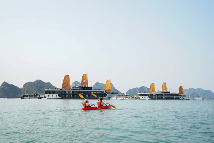 Peony Cruise Luxury Overnight in Ha Long Bay & Lan Ha Bay photo 4