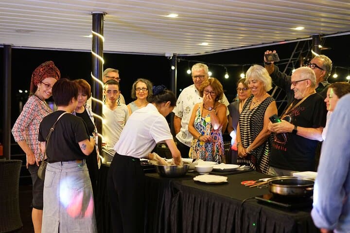 Peony Cruise Luxury Overnight in Ha Long Bay & Lan Ha Bay photo 6
