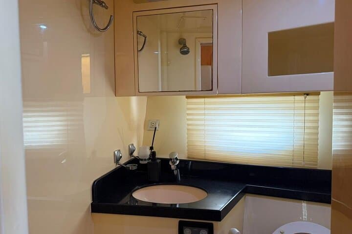 Private 52ft Yacht Cruise in Dubai Marina — Luxury Charter & Sunset Tours photo 5