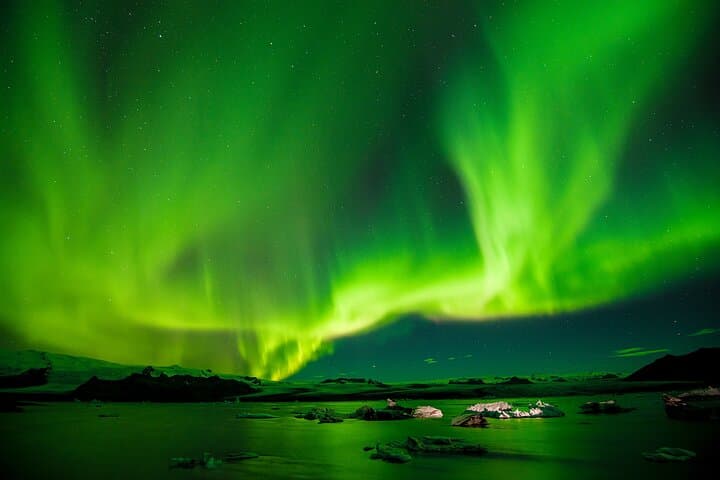 Chasing the Northern Lights in Alta: Aurora Hunts, Sami Culture & Arctic Road Trips