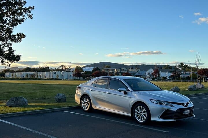 Auckland Airport to Muriwai Beach Private Transfer — Fast Comfortable West Coast Ride photo 2