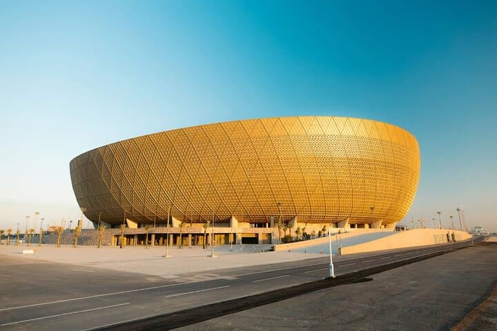 Doha Guided City Tour and Traditional Dhow Cruise with Skyline Views