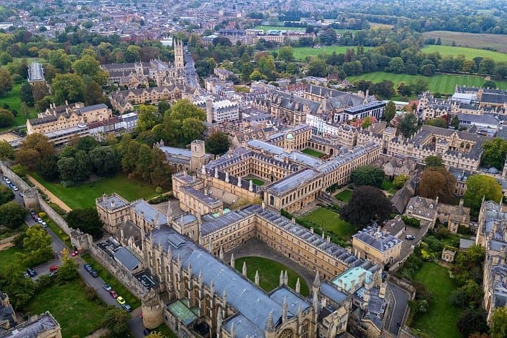 Cotswolds Classics Day Tour: Stratford-upon-Avon, Bourton-on-the-Water & Oxford photo 3