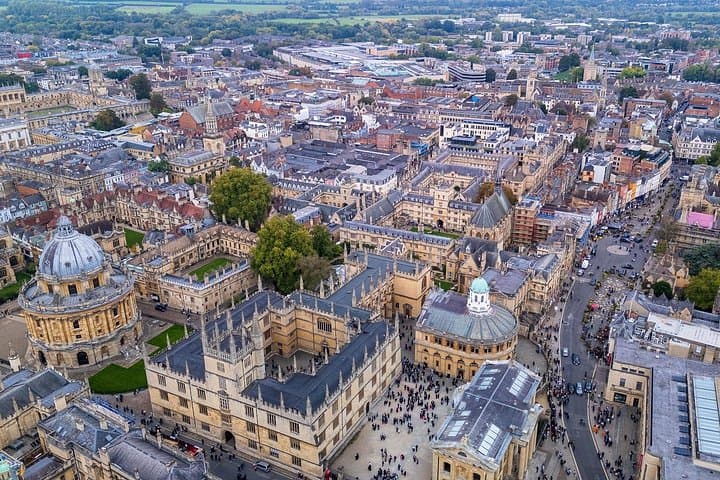 Cotswolds Classics Day Tour: Stratford-upon-Avon, Bourton-on-the-Water & Oxford photo 4