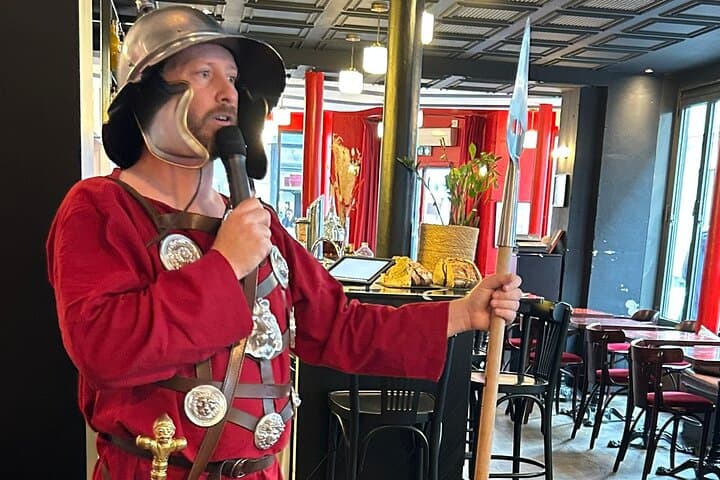 Immersive Historical Lunch in Paris — Time‑Traveling Gastronomy Experience