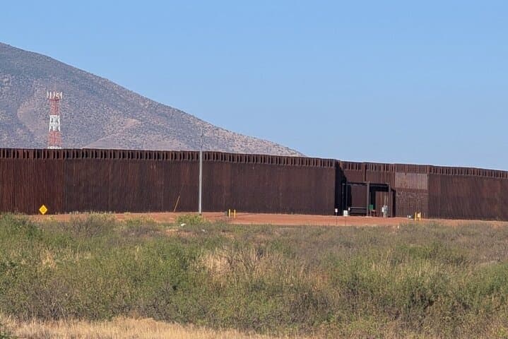 3-Hour Jeep Tour: Bisbee Lavender Pit, Lowell & Border Wall