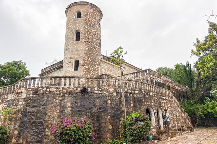 4-Day Kpalime Adventure: Wome & Tomegbe Waterfalls, Castle Viale, Mount Agou photo 3