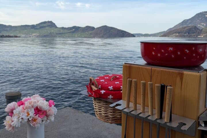 Hike Above Lake Lucerne and Private Fondue Tour photo 2
