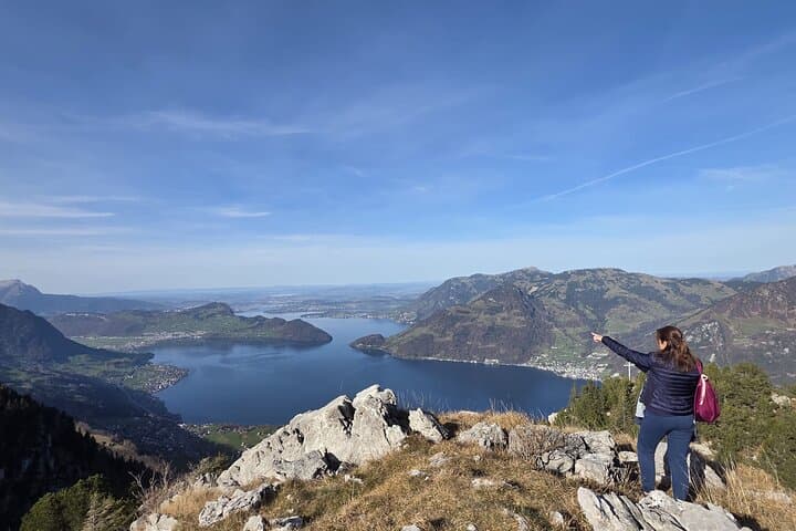 Lake Lucerne Cable Car and Local Cheese Tasting Day Tour photo 6