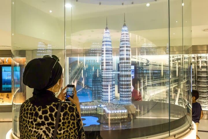 Petronas Twin Towers SkyBridge & Observation Deck: Timed-Entry Visitor Guide photo 4