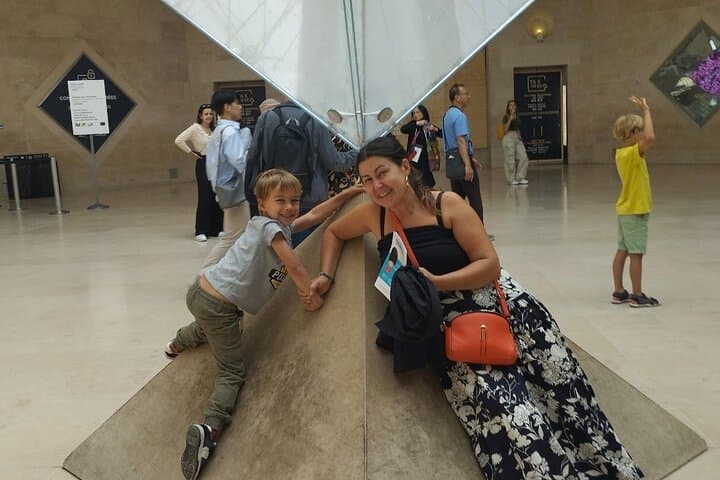 Family Louvre Treasure Hunt: Private Kids-Friendly Tour in Paris photo 6