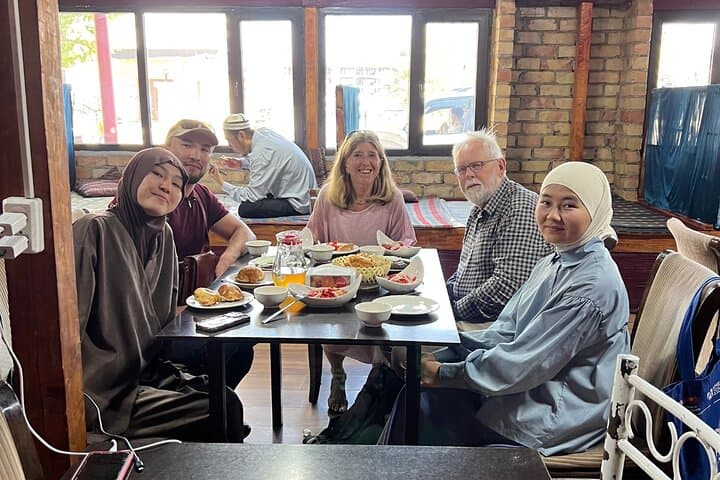 Bishkek Food Tasting and Cultural Walk: Taste Kyrgyz Traditions Around Ala-Too Square