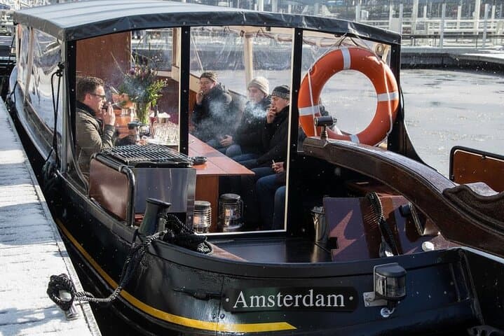 Smoke-Friendly Amsterdam Canal Cruise: 60-Minute Guided Boat with Drinks photo 5