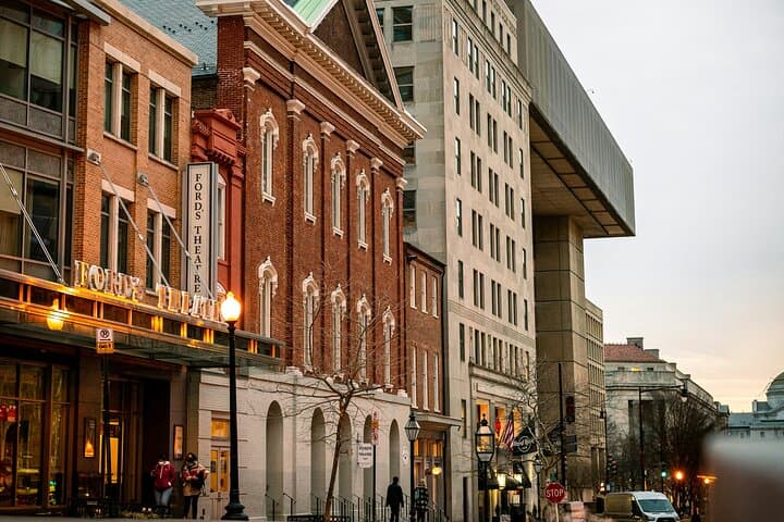 In Lincoln’s Footsteps: Private 6-Hour Washington, D.C. History Tour photo 3