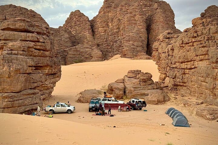 Red Tadrart: 8-Day Algerian Sahara Expedition photo 4