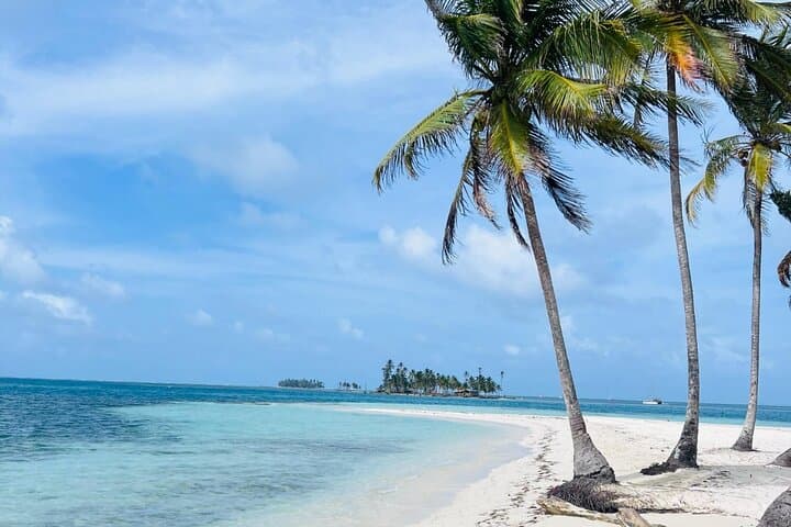 San Blas Islands Day Tour — 4 Guna Yala Islands & Snorkel photo 2