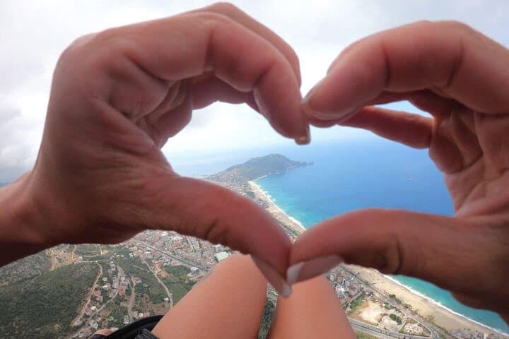 Soar Over Alanya: Tandem Paragliding from Yassı Tepe to Cleopatra Beach photo 2