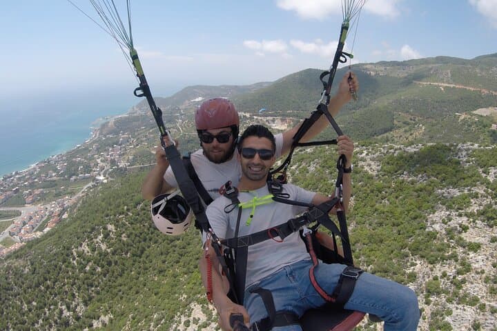 Soar Over Alanya: Tandem Paragliding from Yassı Tepe to Cleopatra Beach photo 4