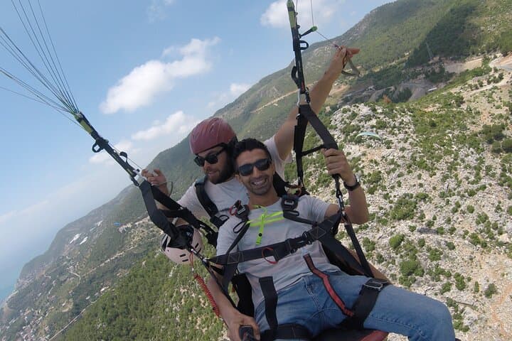 Soar Over Alanya: Tandem Paragliding from Yassı Tepe to Cleopatra Beach photo 5