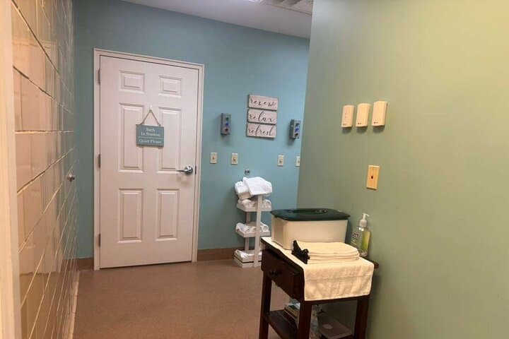 Berkeley Springs Roman Bathhouse Private Tour & Mineral Spa Experience photo 4