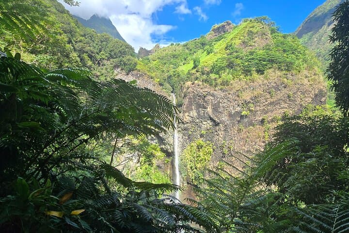 Hike Fautaua Valley to Tahiti’s Big Waterfall — Private Guided Adventure