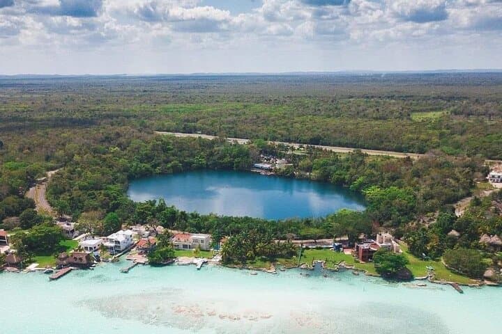 Bayliner Boat Tour of Bacalar Lagoon: Swim Cenotes & See Stromatolites photo 3