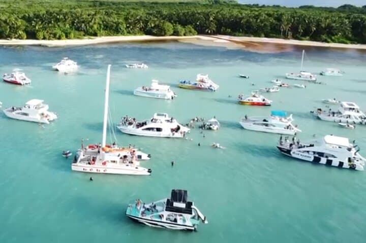 Punta Cana Party Boat: Snorkel, Natural Pool & Open Bar Catamaran
