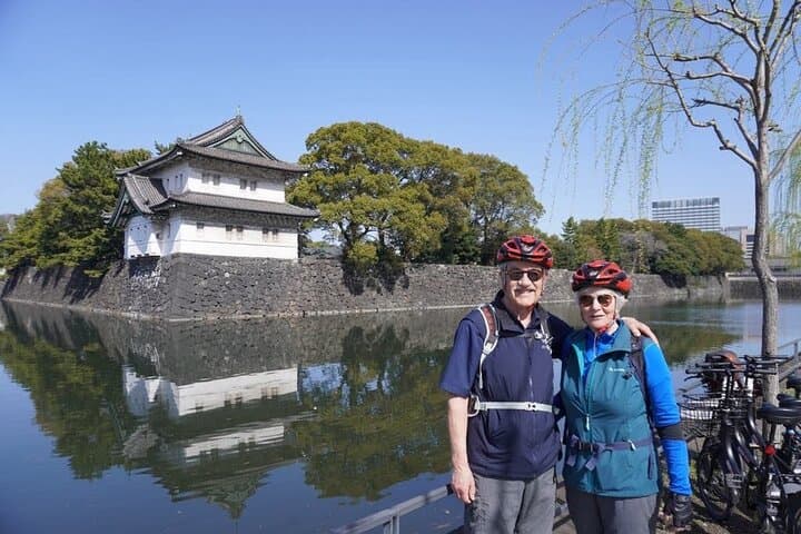 Tokyo Imperial Palace E‑Bike Tour — 2‑Hour Private Guided Ride