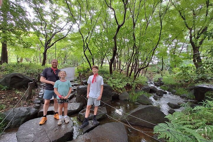 Tokyo Imperial Palace E‑Bike Tour — 2‑Hour Private Guided Ride photo 2