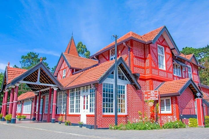 Kandy to Nuwara Eliya Day Tour – Ramboda Falls, Tea Factory & Gregory Lake photo 1