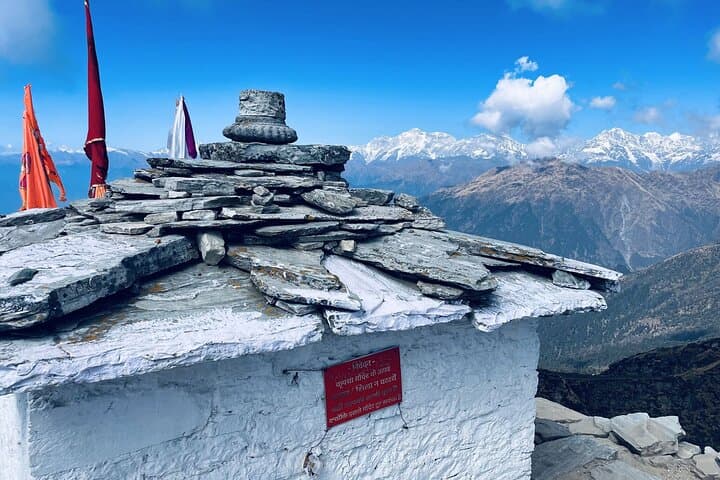 4-Day Tungnath & Chandrashila Trek from Rishikesh — Deoria Tal, Tungnath & Sunrise at Chandrashila photo 2
