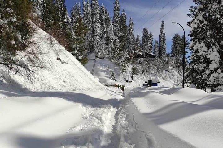 4-Day Snow Adventure in Shogran, Thandiani & Murree — Winter Tour from Lahore