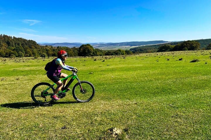 Transylvania's Saxon Heritage Trail: 6-Day Guided Cycling from Avrig to Viscri photo 2