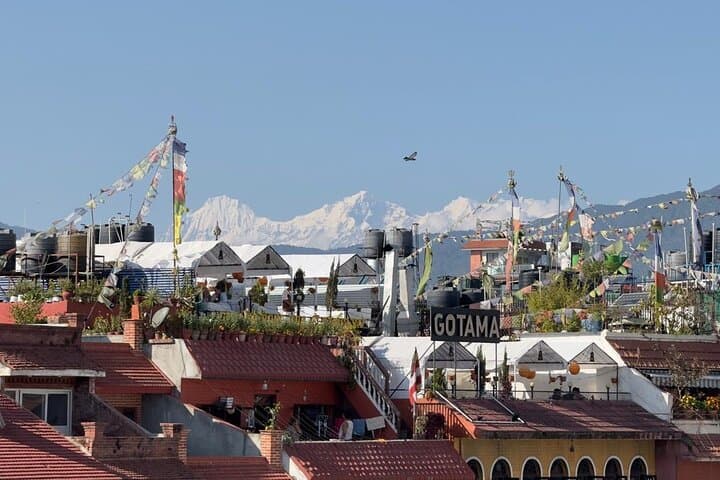 8-Day Nepal Classic: Kathmandu, Pokhara & Chitwan Adventure photo 5