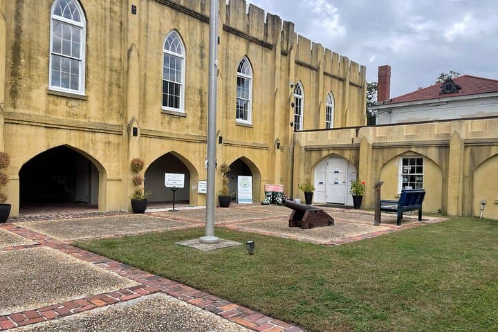 Follow Robert Smalls: Outdoor Escape Game & Walking Tour in Beaufort photo 4