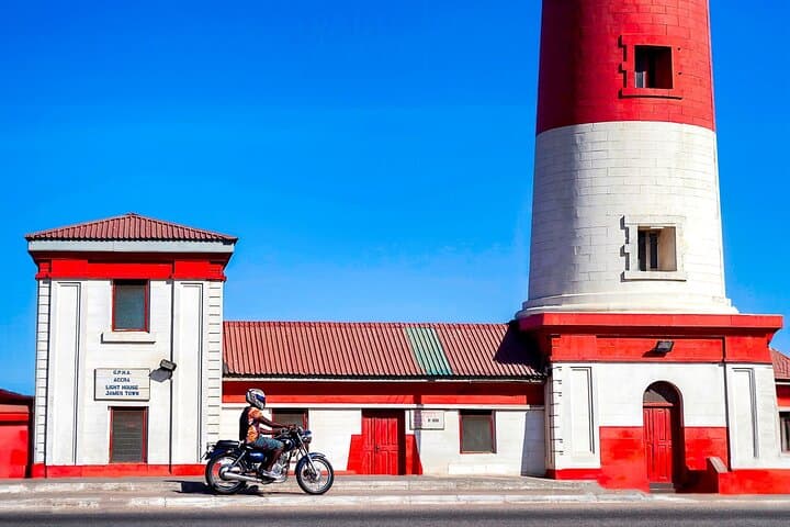 Accra Guided City Tour — Independence Sites, Markets & Coastal Neighborhoods photo 2