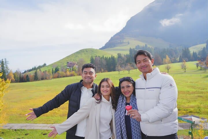 Lucerne Hidden Gems & Local Tastes: Private Day Tour from Zurich
